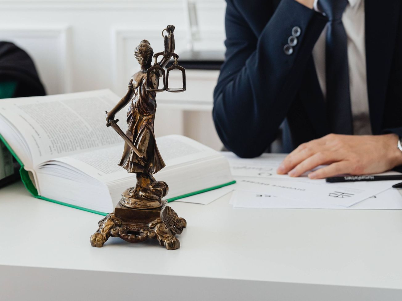 JUDIKATÚRA: Rozhodnutie o organizačnej zmene a obchodné vedenie spoločnosti