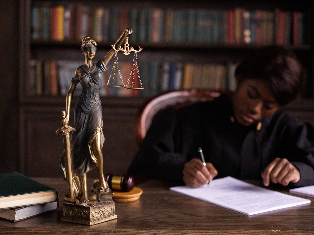 JUDIKATÚRA: Pojem "ustálená rozhodovacia prax dovolacieho súdu" na účely dovolacieho konania