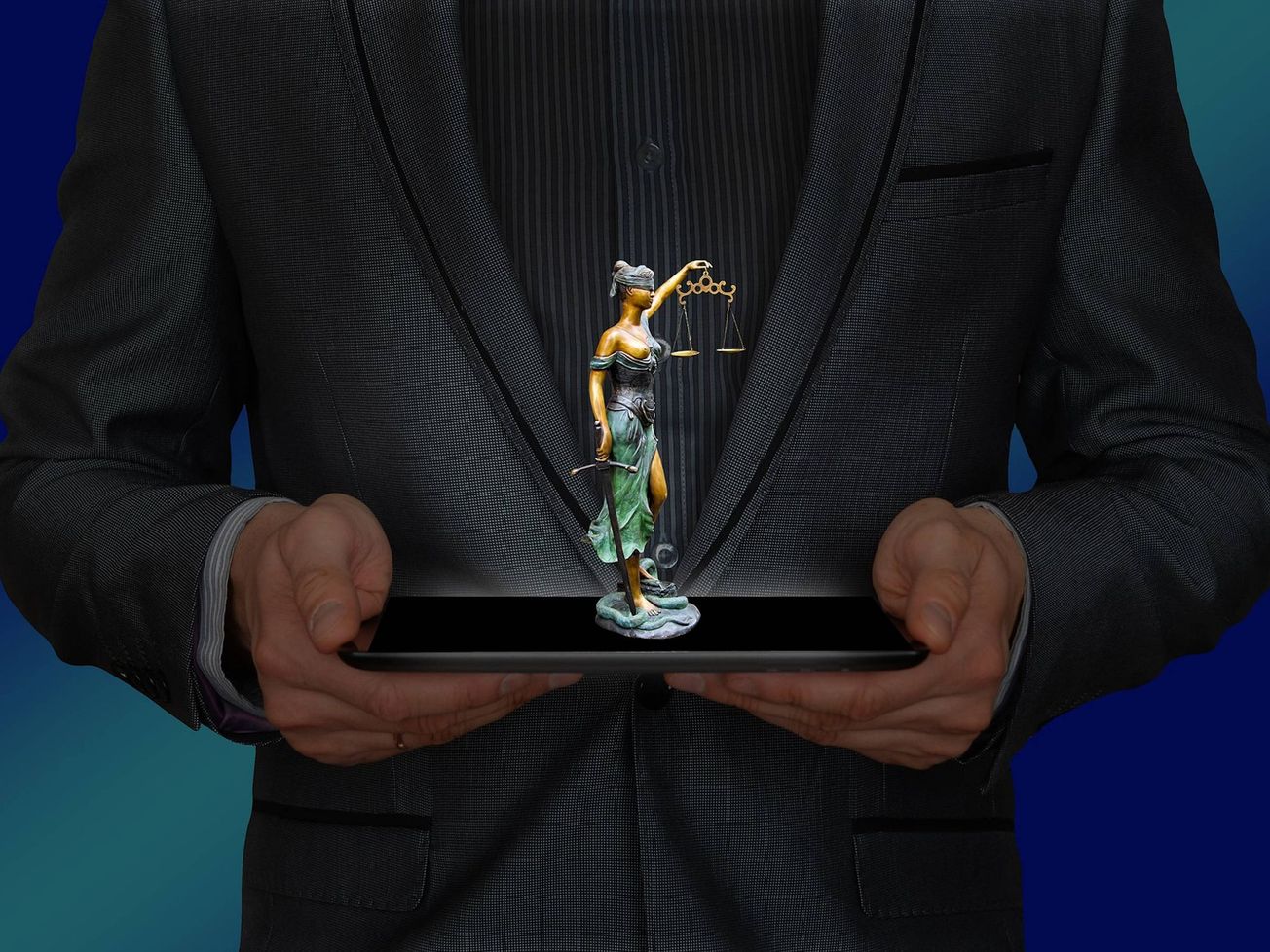 Nápor na registrové súdy sa pozvoľna vracia do normálu