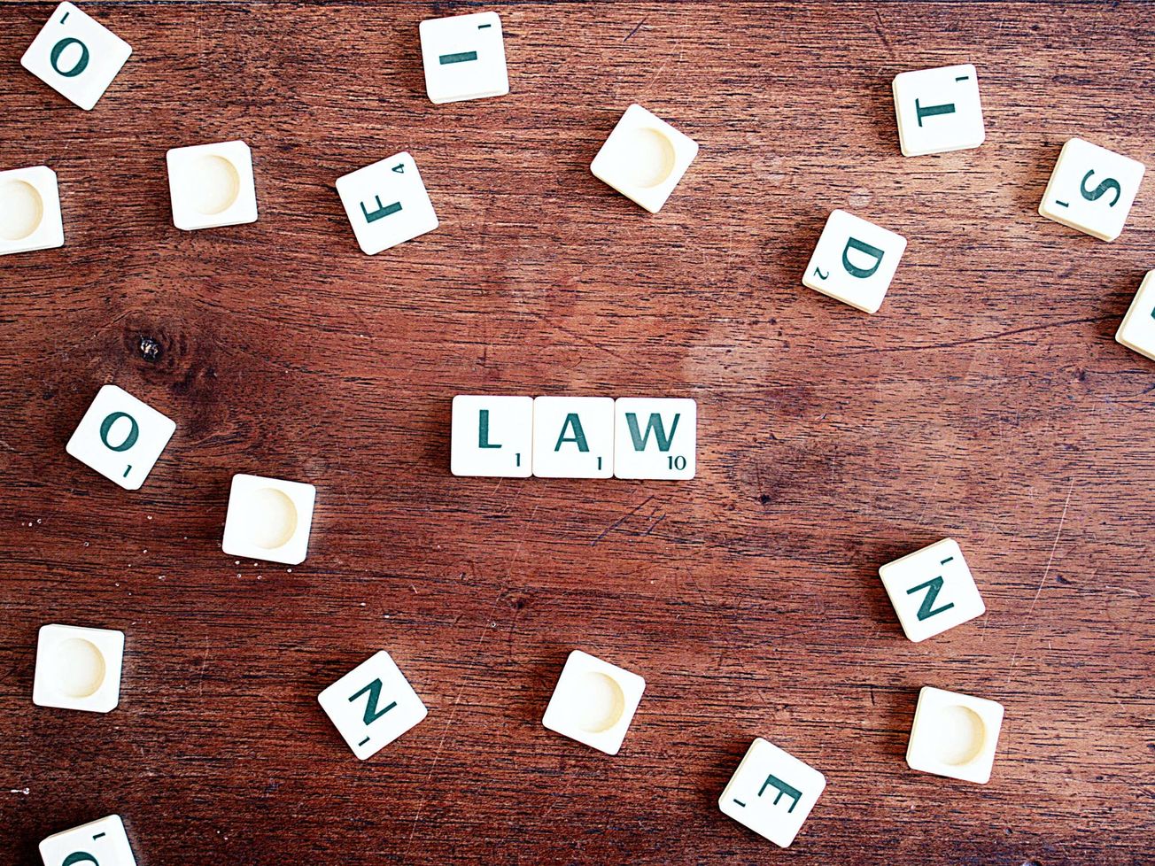 LEGISLATÍVA: ÚS SR prijal na ďalšie konanie návrh verejného ochrancu práv