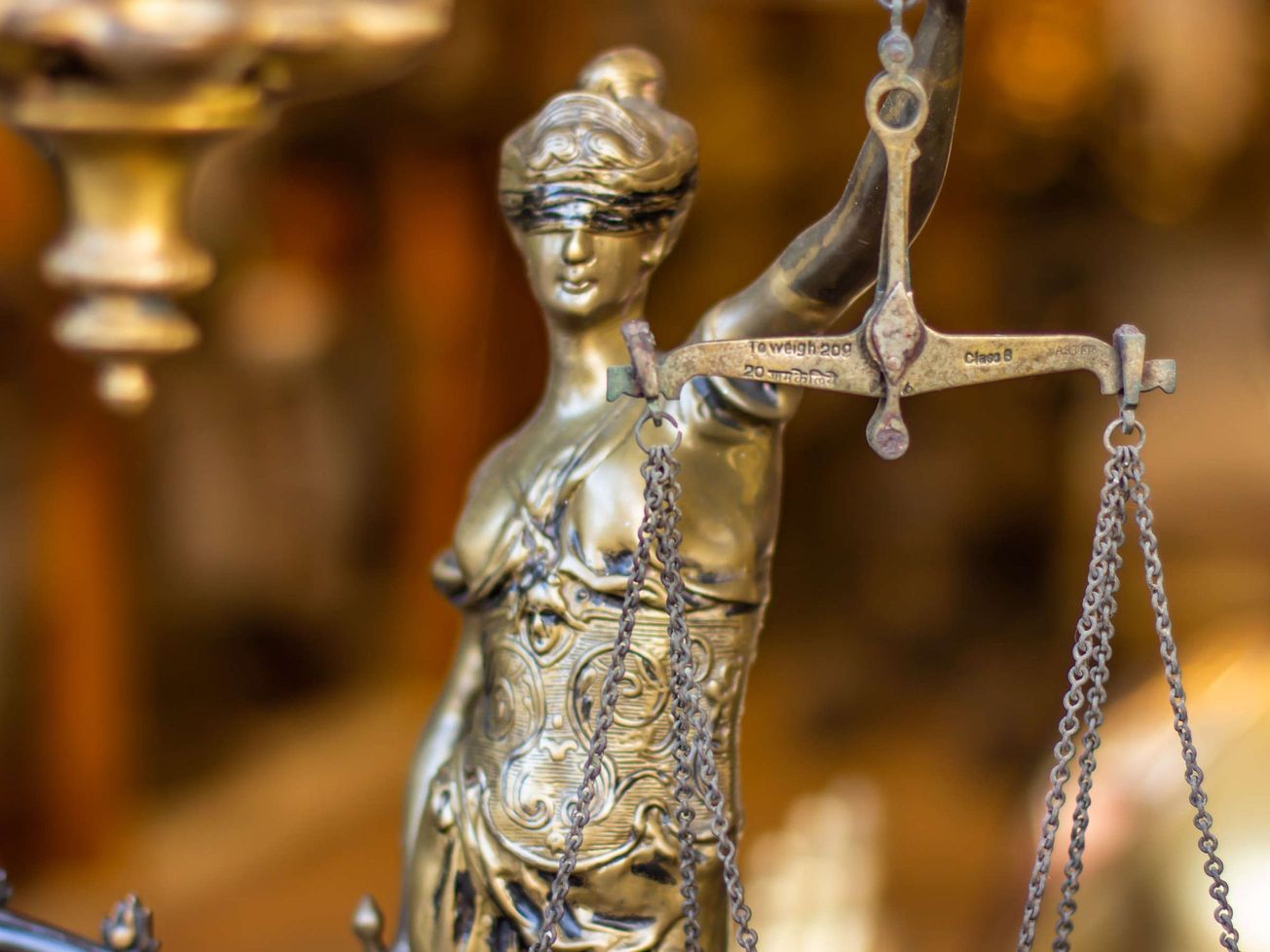 JUDIKATÚRA: Uvedenie formy zavinenia vo výroku disciplinárneho rozhodnutia