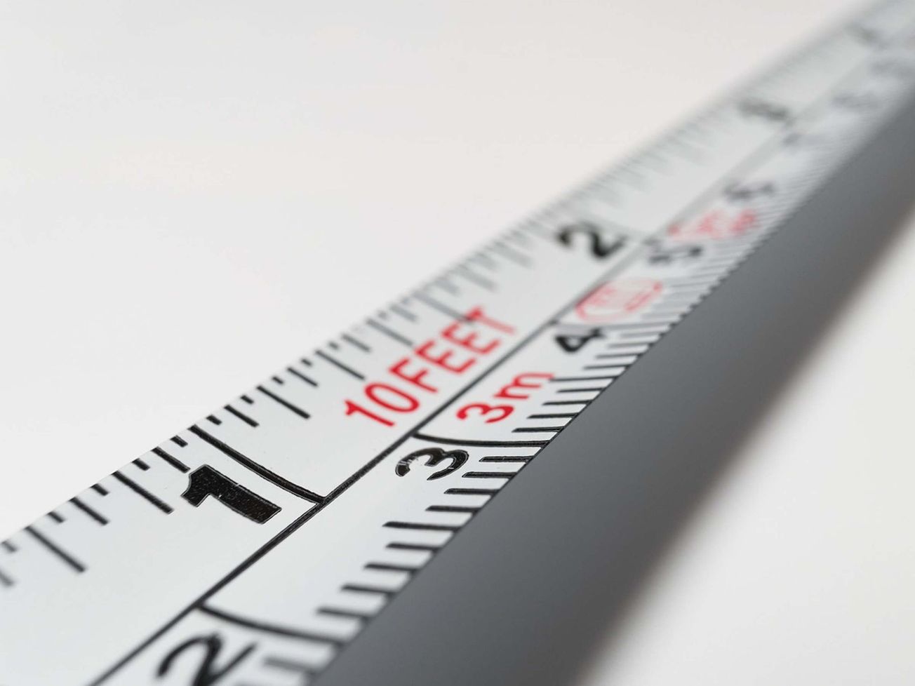 JUDIKATÚRA: Konanie dobrovoľnej dražby vo veľkej vzdialenosti od nehnuteľnosti ako dôvod jej neplatnosti