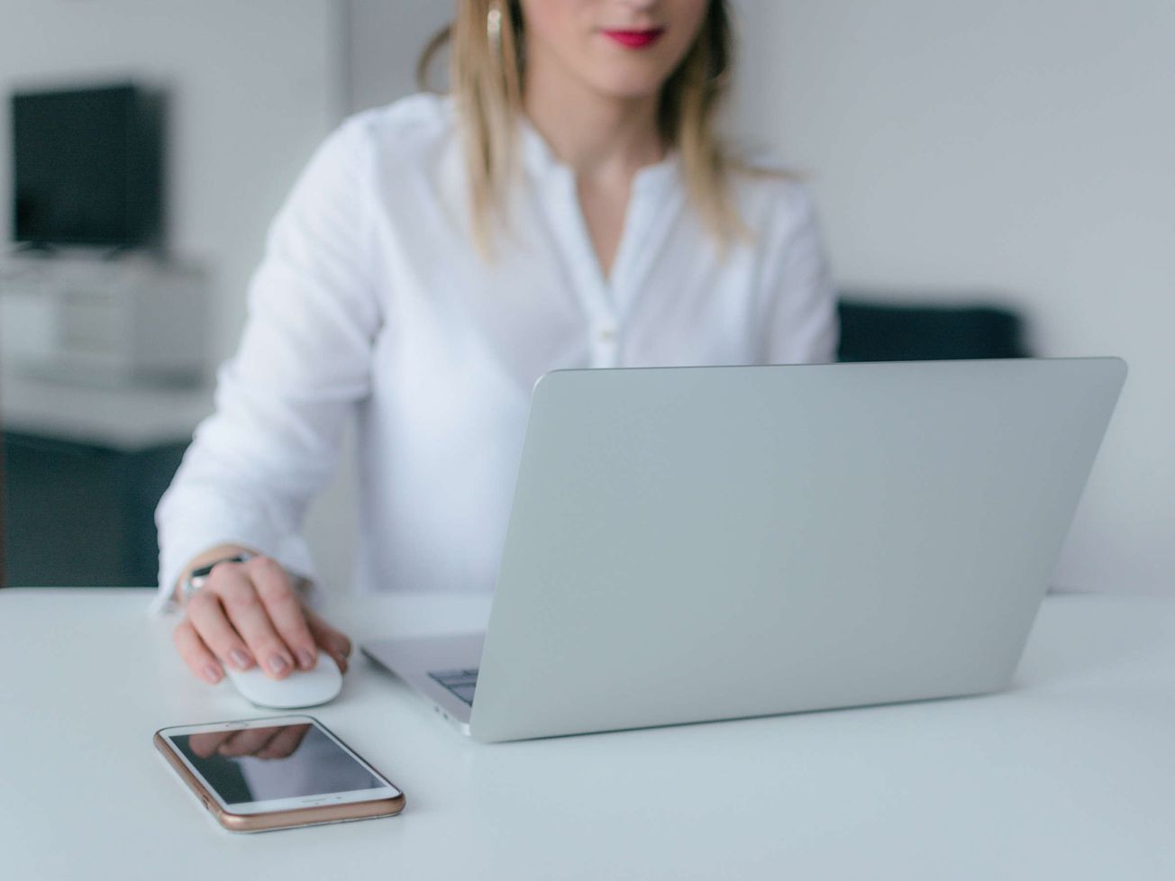 JUDIKATÚRA: Náhrada mzdy z dôvodu prekážok na strane zamestnávateľa